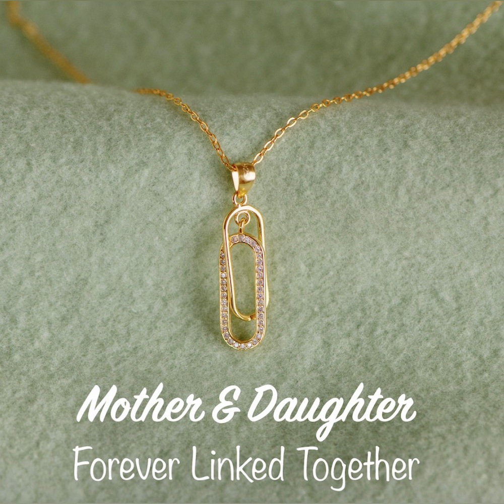 New Necklace with Gift Box! Mother & Daughter Forever Linked Together